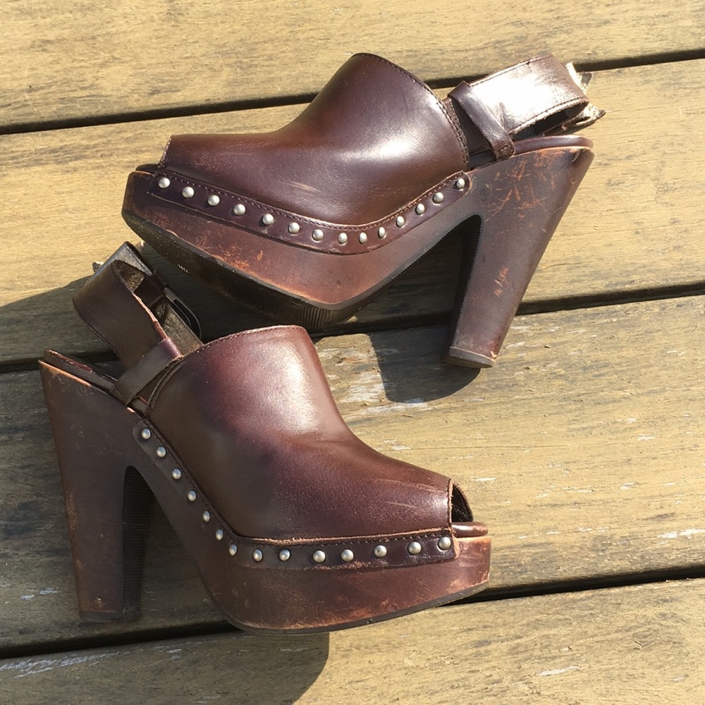 Daniblack Espresso Leather Napa Clogs